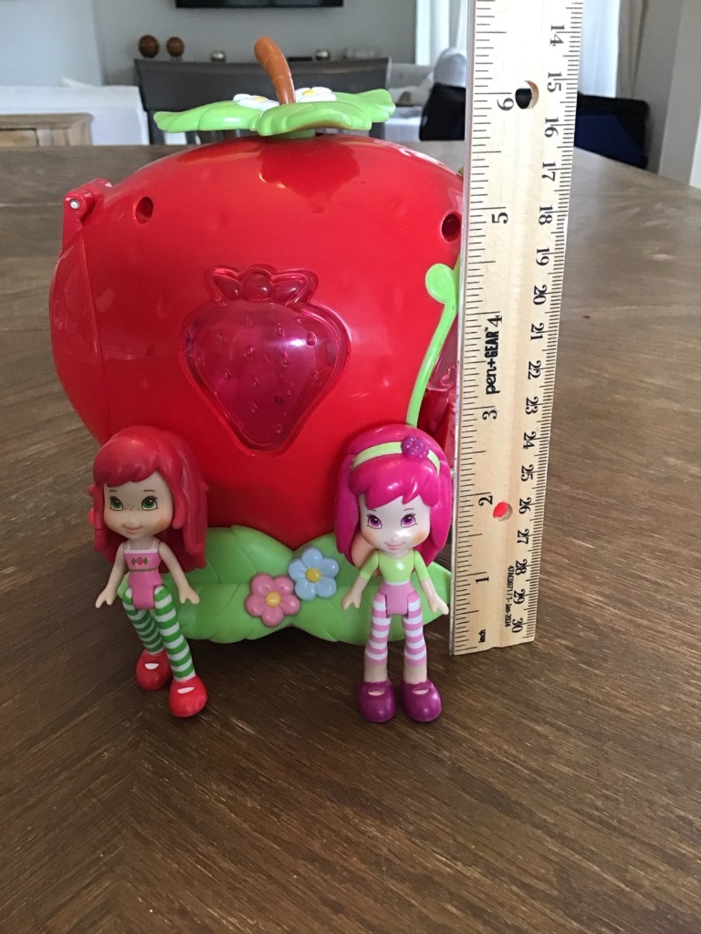 Vintage Strawberry Shortcake Berry Carriage & 2 Strawberry shortcake Dolls - Picture 7 of 10